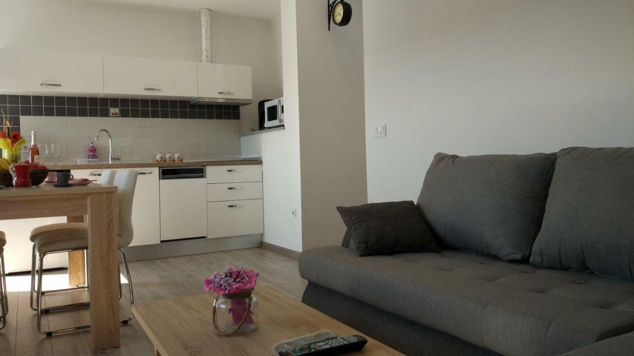 Apartments Angeline Rovinjsko Selo Esterno foto